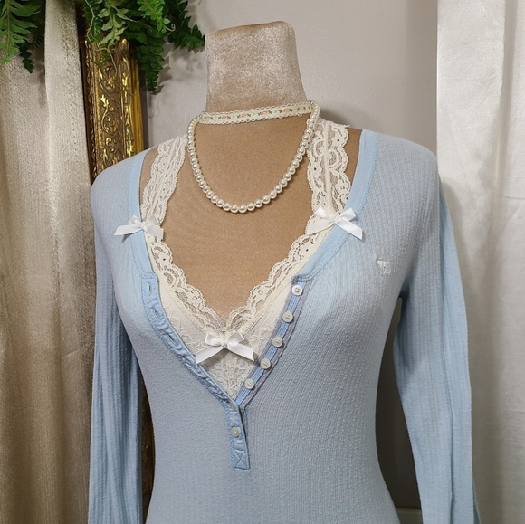 ♡ Y2K ♡ Abercrombie & Fitch Baby Blue Button Down Henley Babydoll Top - Picture 2 of 12